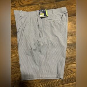 NWT men’s golf / dress shorts, lightweight, cool. Gray w/ very tiny white plaid
